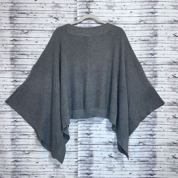 Lululemon Forward Flow Cape - Picture 2 of 12